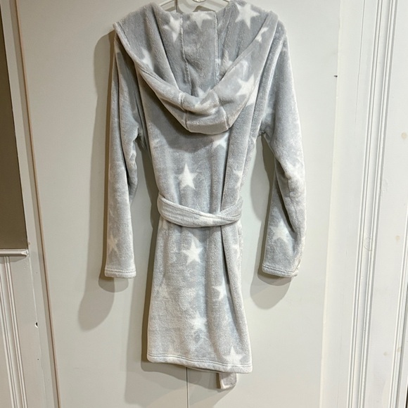 UGG Gray Star Pattern Robe - Picture 3 of 4